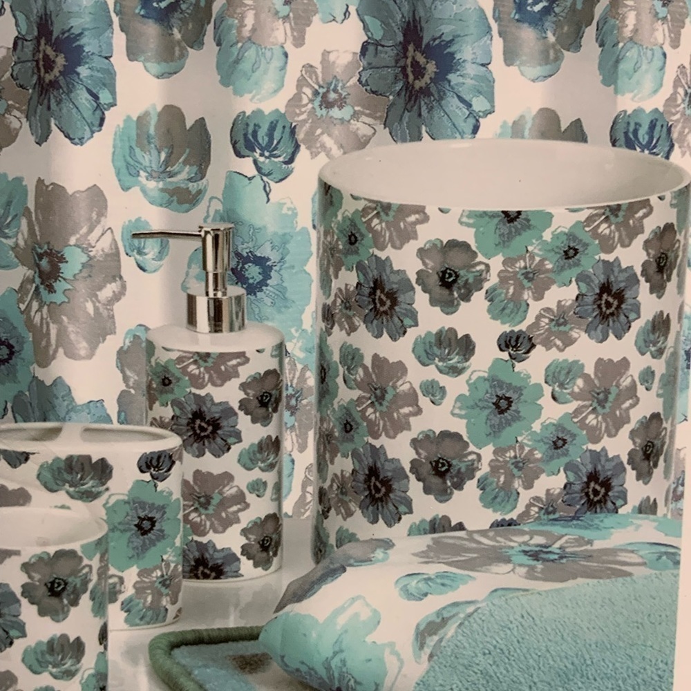 Today’s Living Floral Fabric Shower Curtain White Blue Tan- Clay 72 X 72 in - Picture 10 of 15
